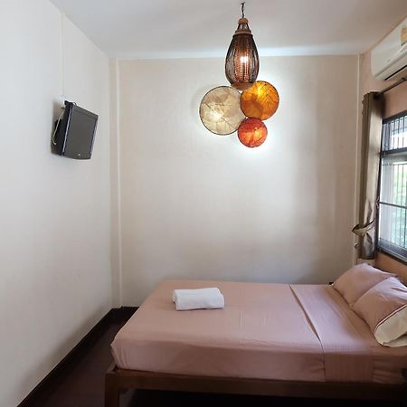 Banjai Garden Guesthouse Csiangmaj Kültér fotó