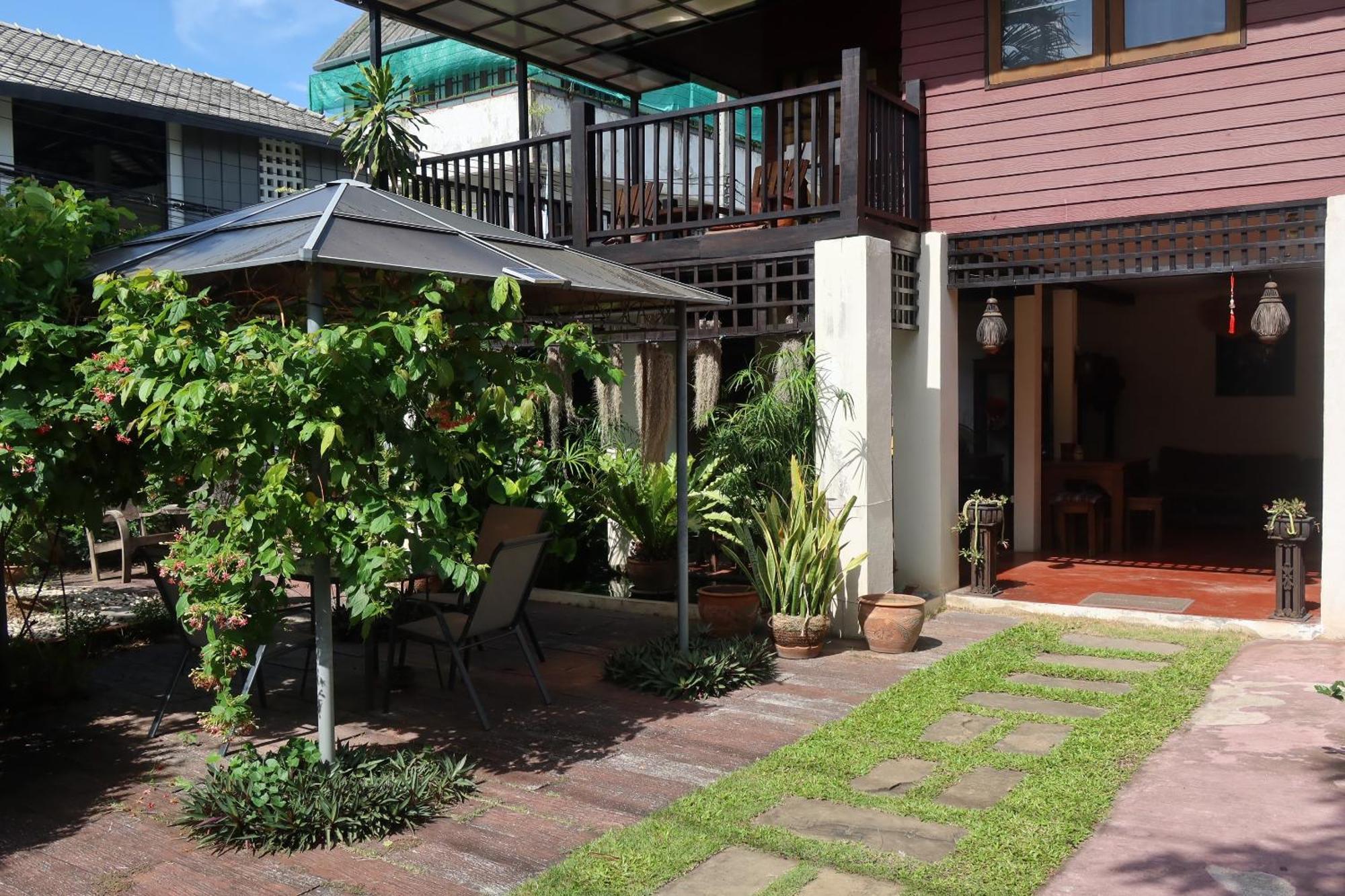 Banjai Garden Guesthouse Csiangmaj Kültér fotó